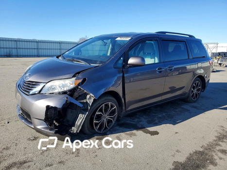 Toyota Sienna 2015 - Image 1 of 13