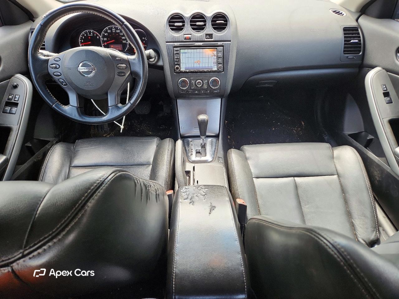 Nissan Altima 2010