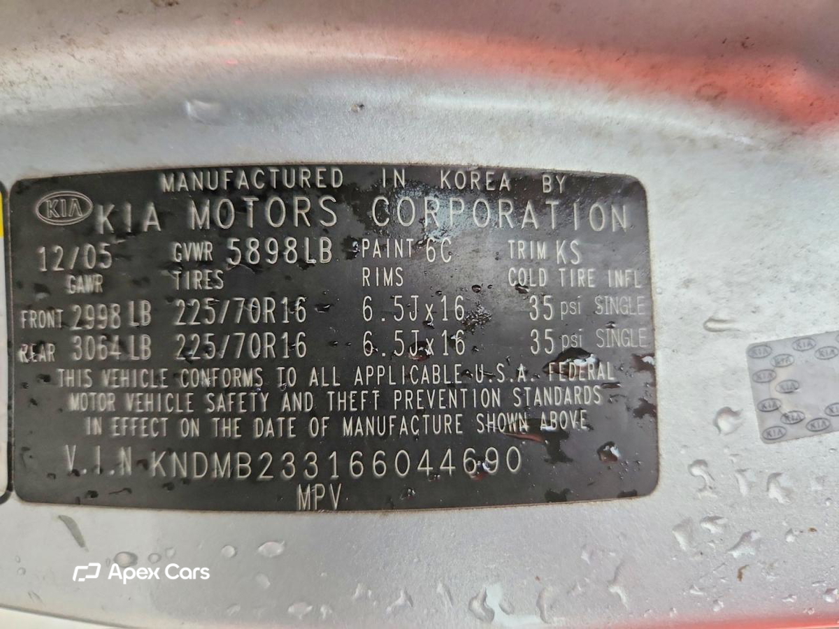 Kia Sedona 2006