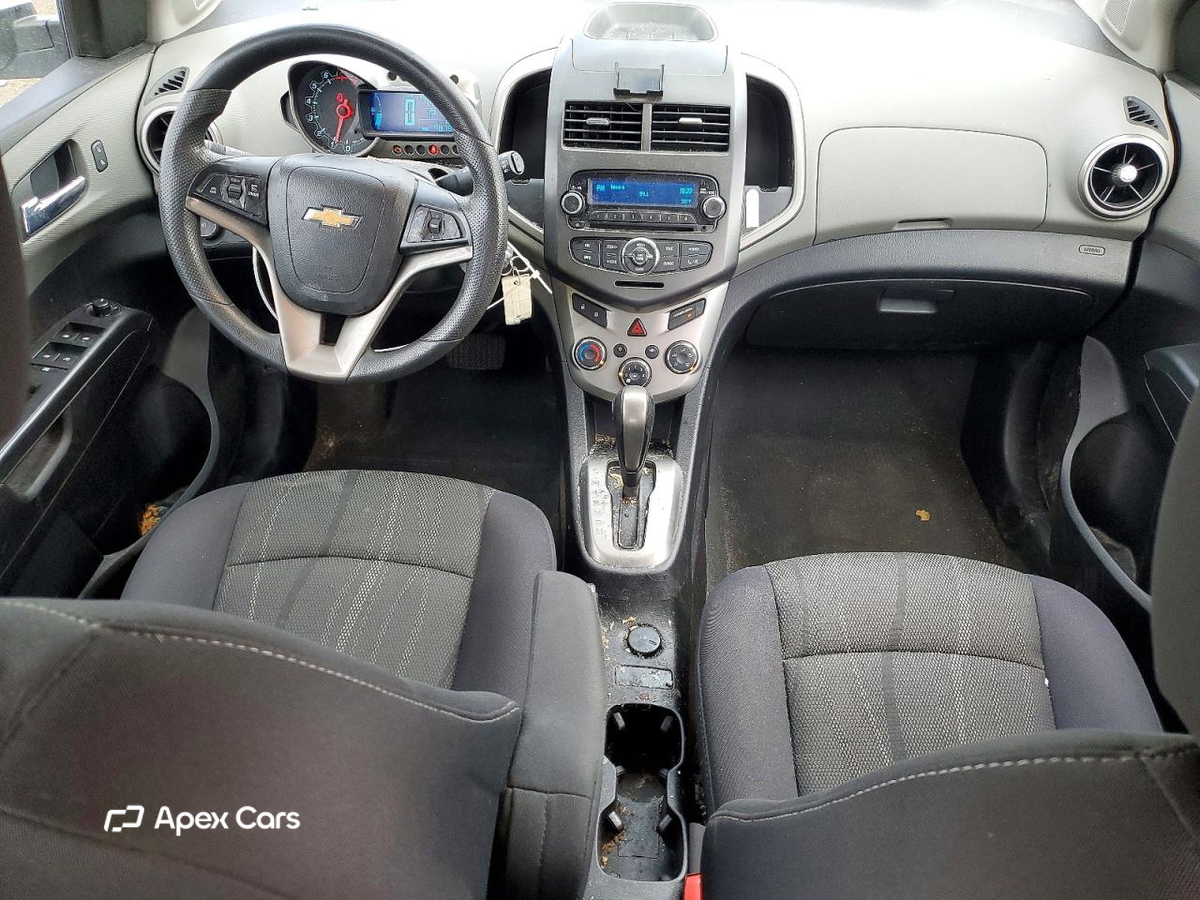 Chevrolet Sonic 2015