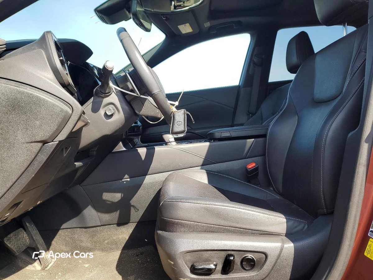 Lexus RX 2023