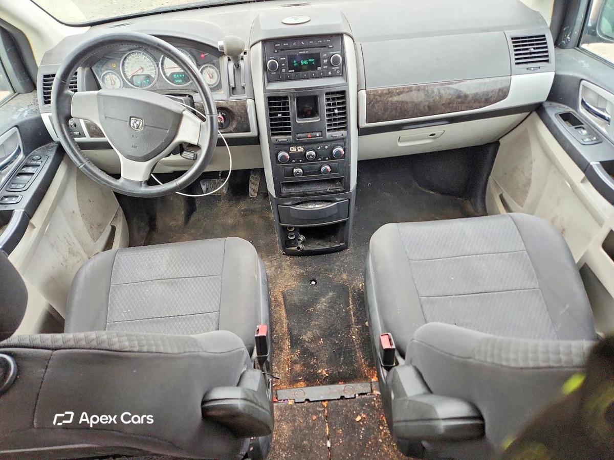 Dodge Caravan 2010