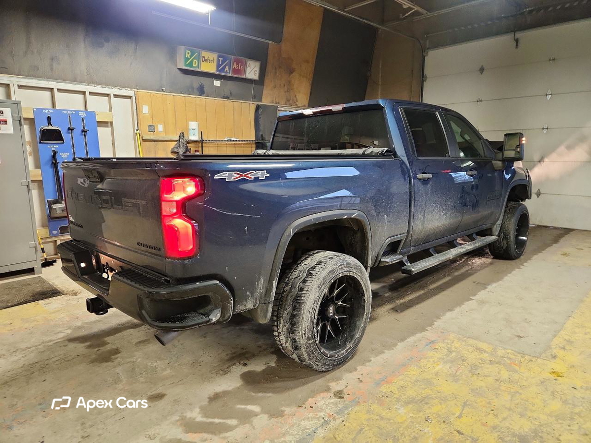 Chevrolet Silverado 2021