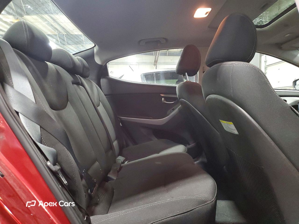 Hyundai Elantra 2016