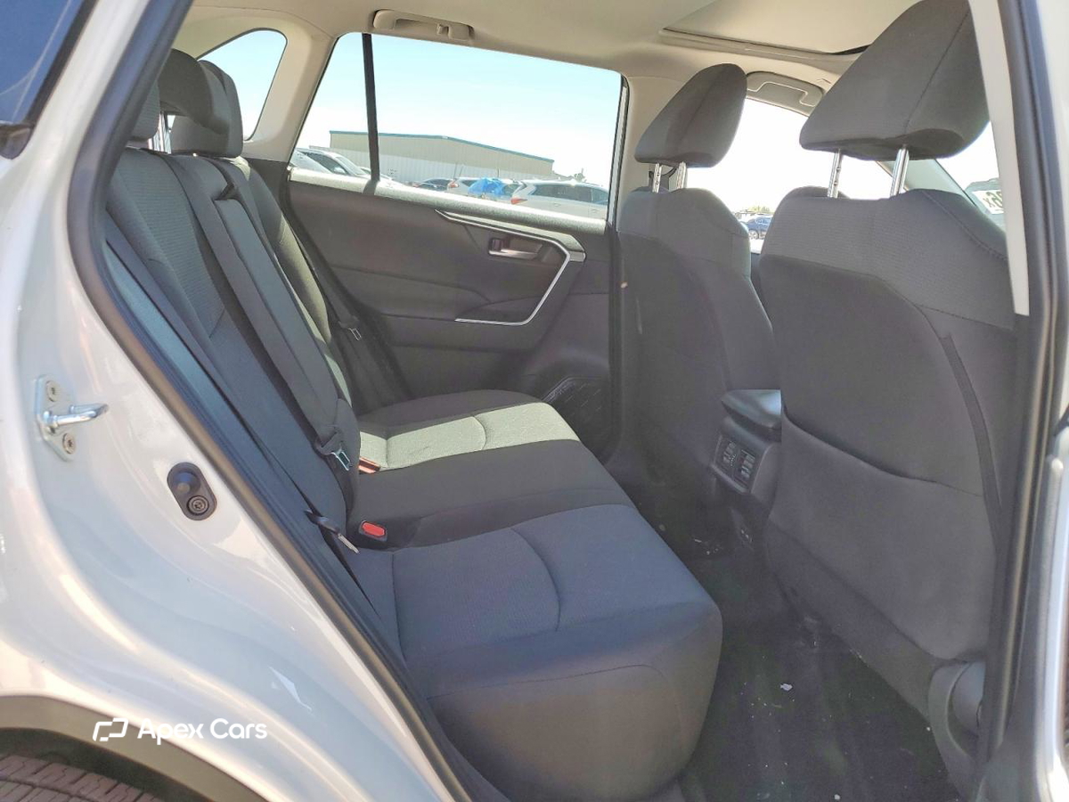Toyota RAV 4 2025