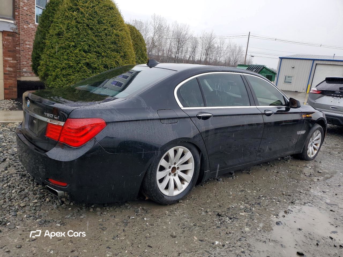 BMW Series 7 2010