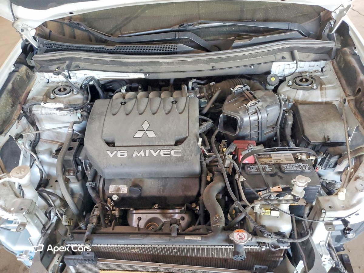 Mitsubishi Outlander 2016