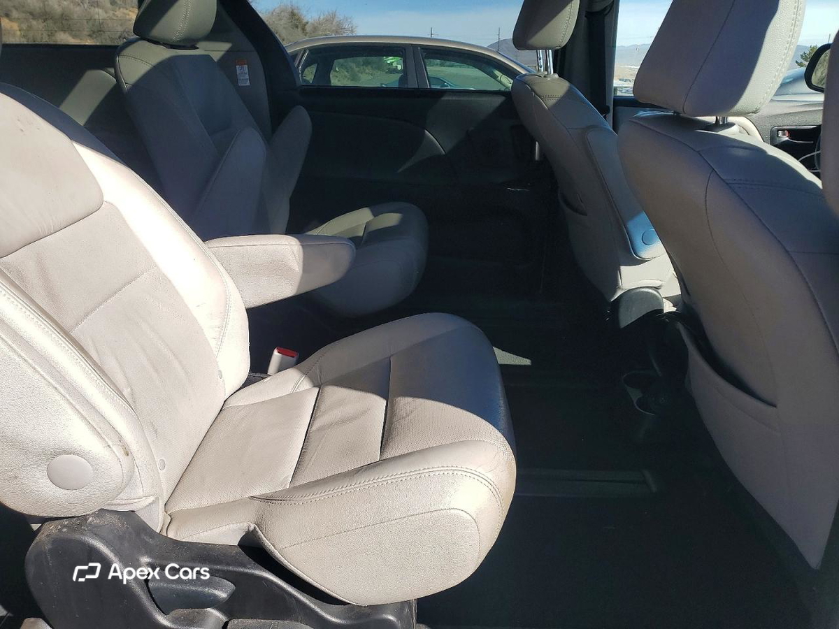 Toyota Sienna 2016