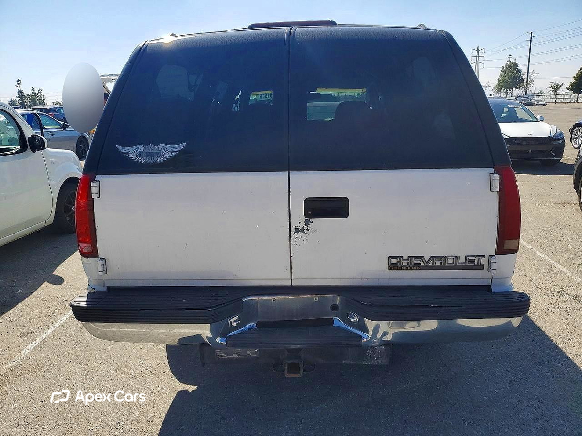 Chevrolet Suburban 1999
