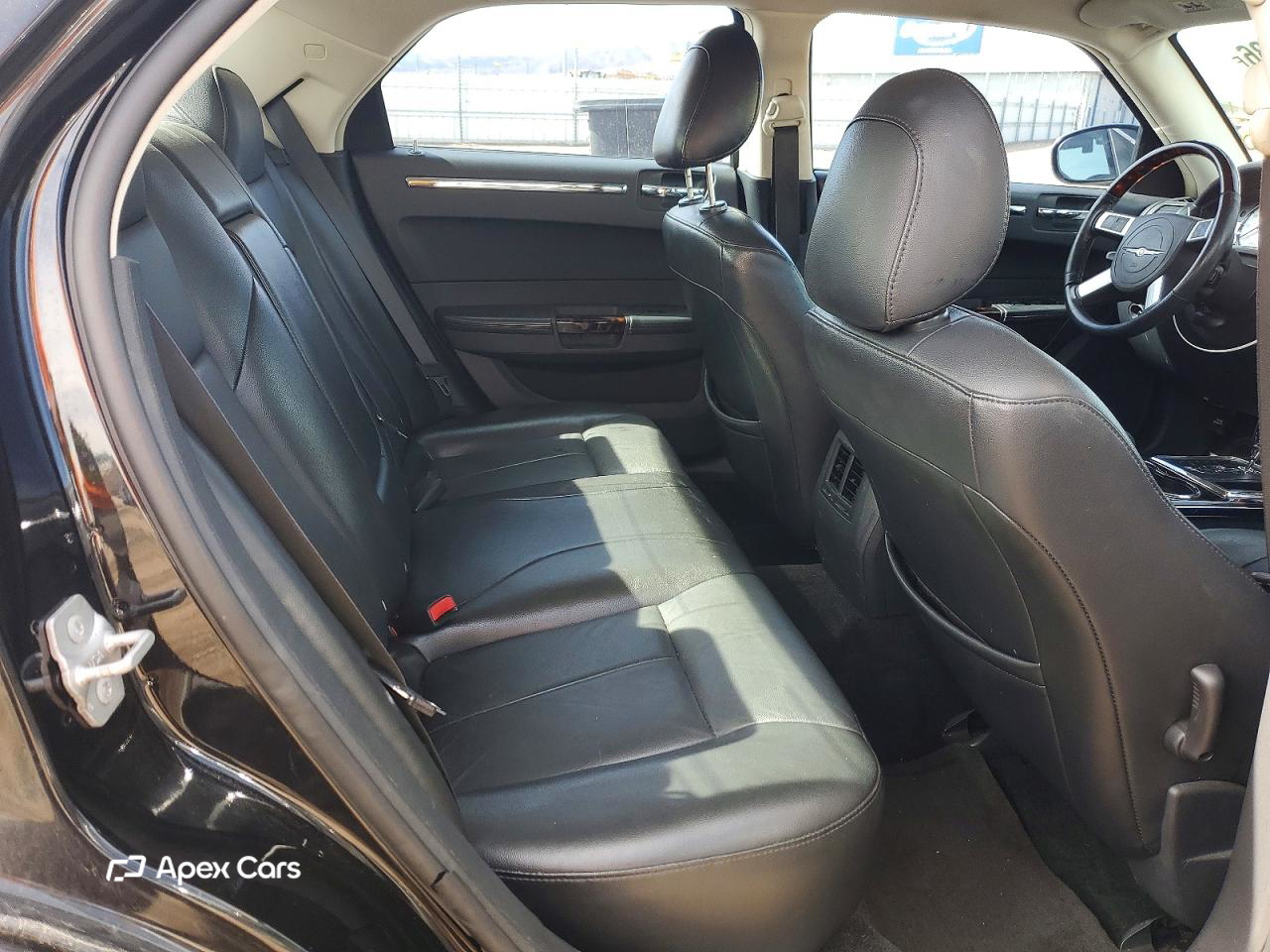 Chrysler 300 2010