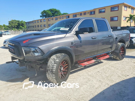 RAM 1500 2015 - Zdjęcie 1 z 12