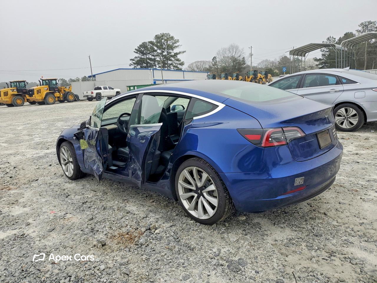Tesla Model 3 2020