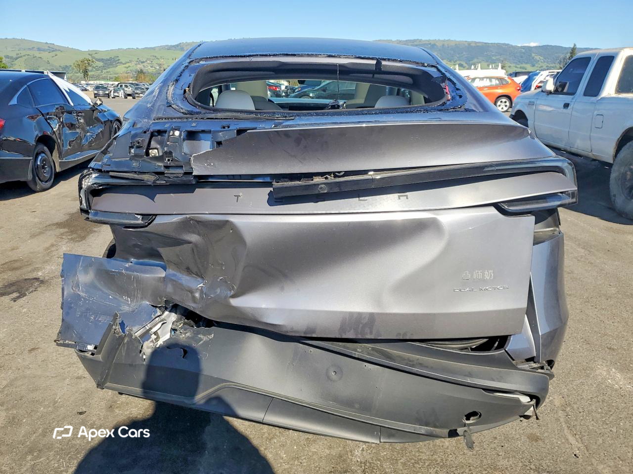 Tesla Model Y 2026