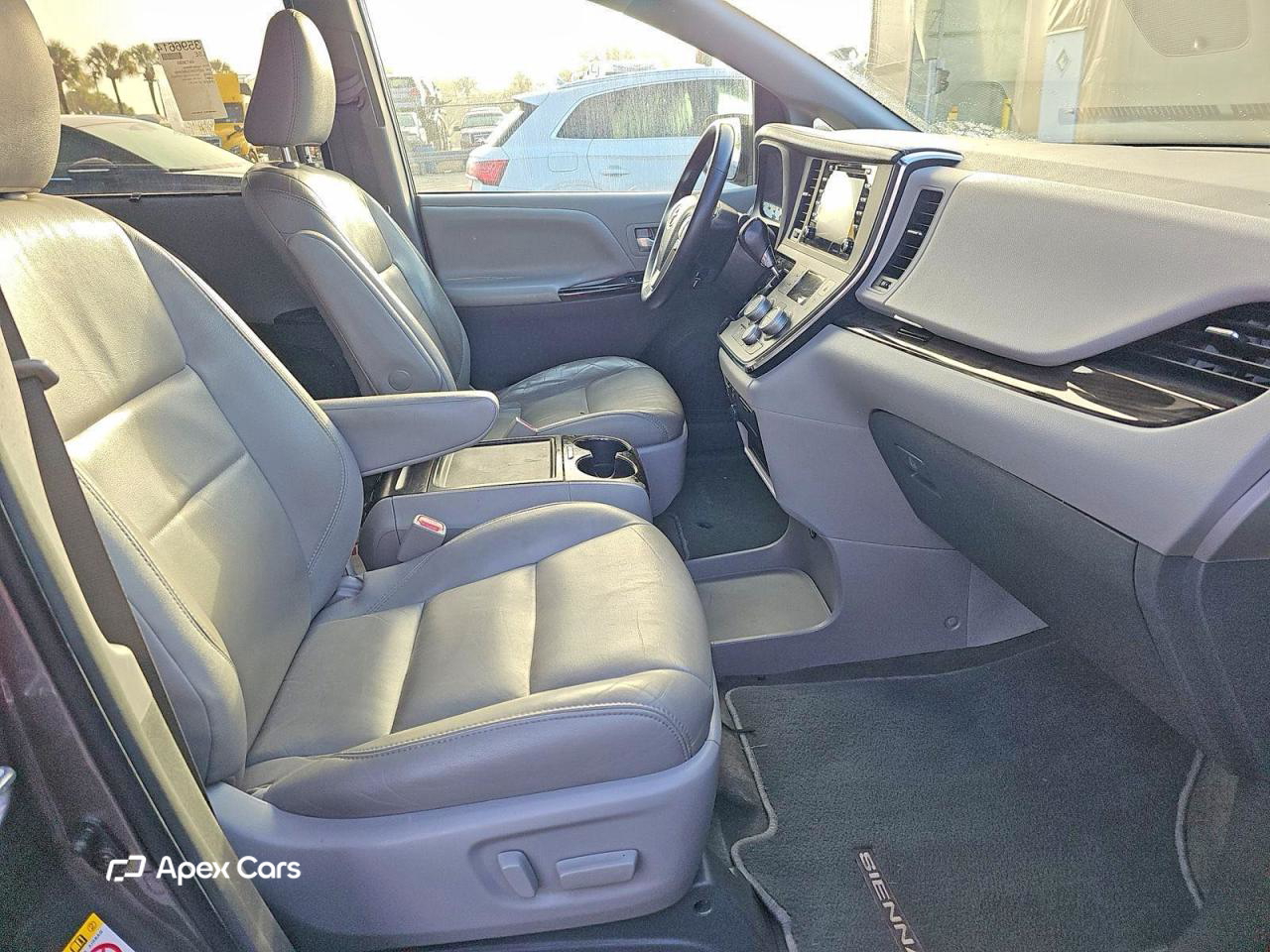 Toyota Sienna 2018