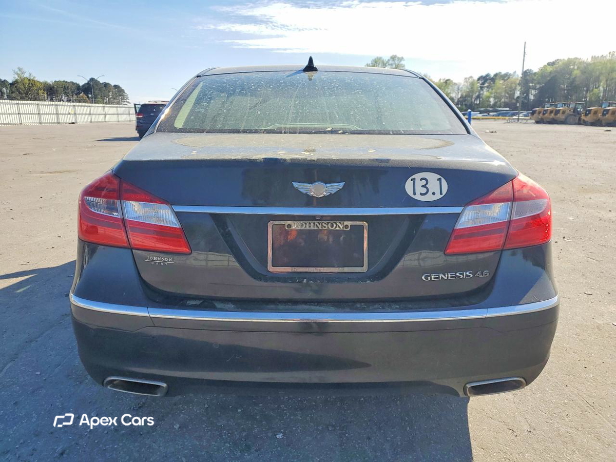 Hyundai Genesis 2012