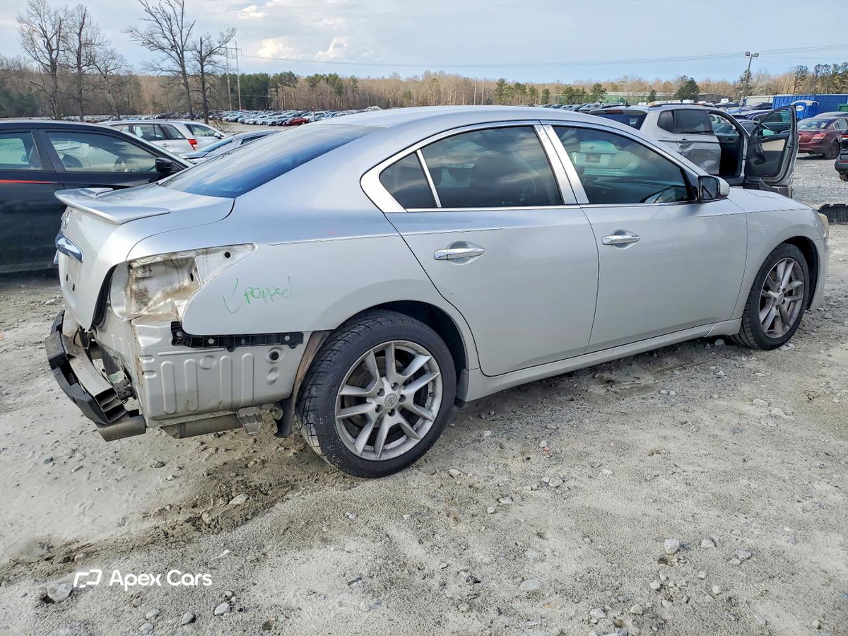 Nissan Maxima 2013