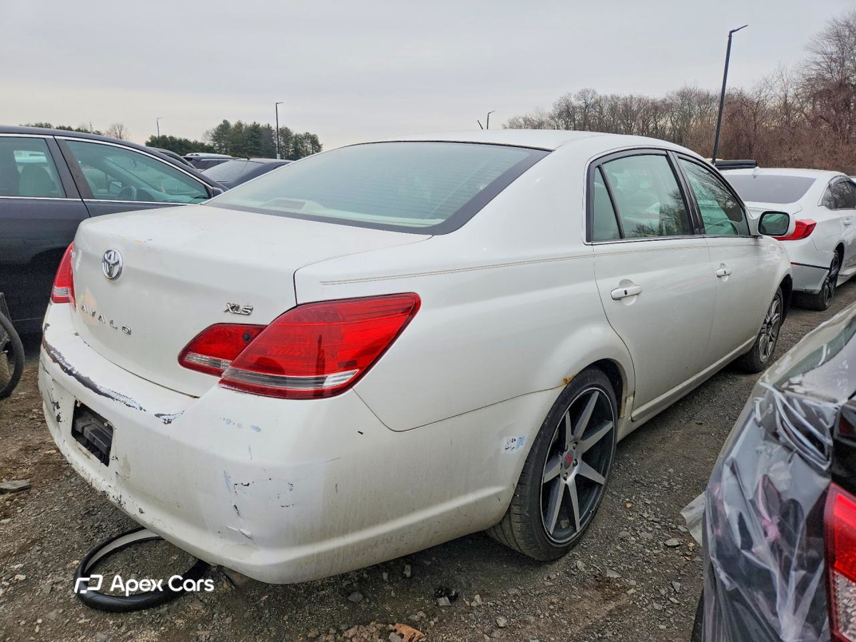 Toyota Avalon 2006