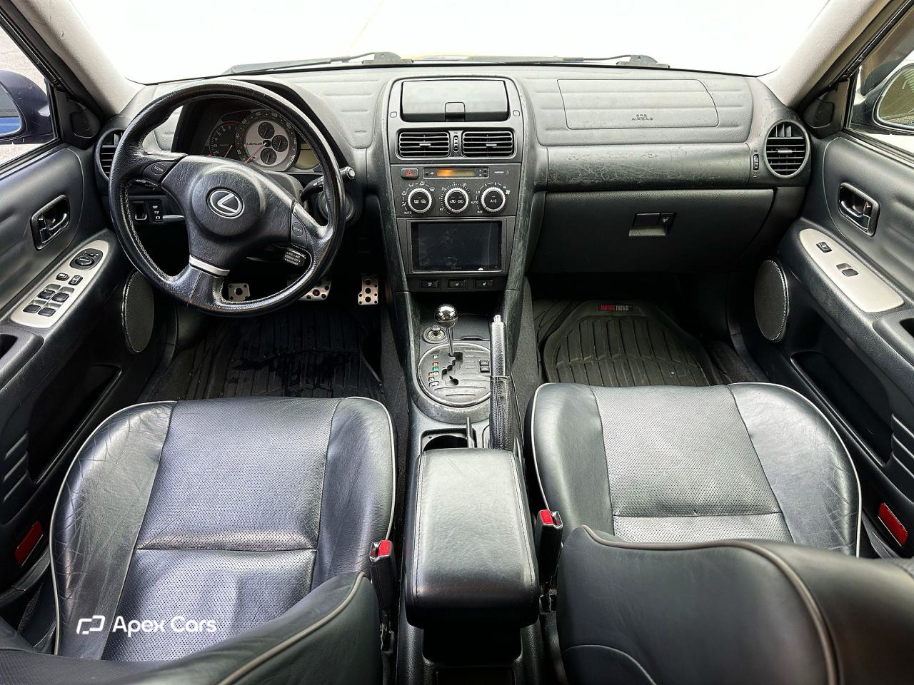 Lexus IS 2004
