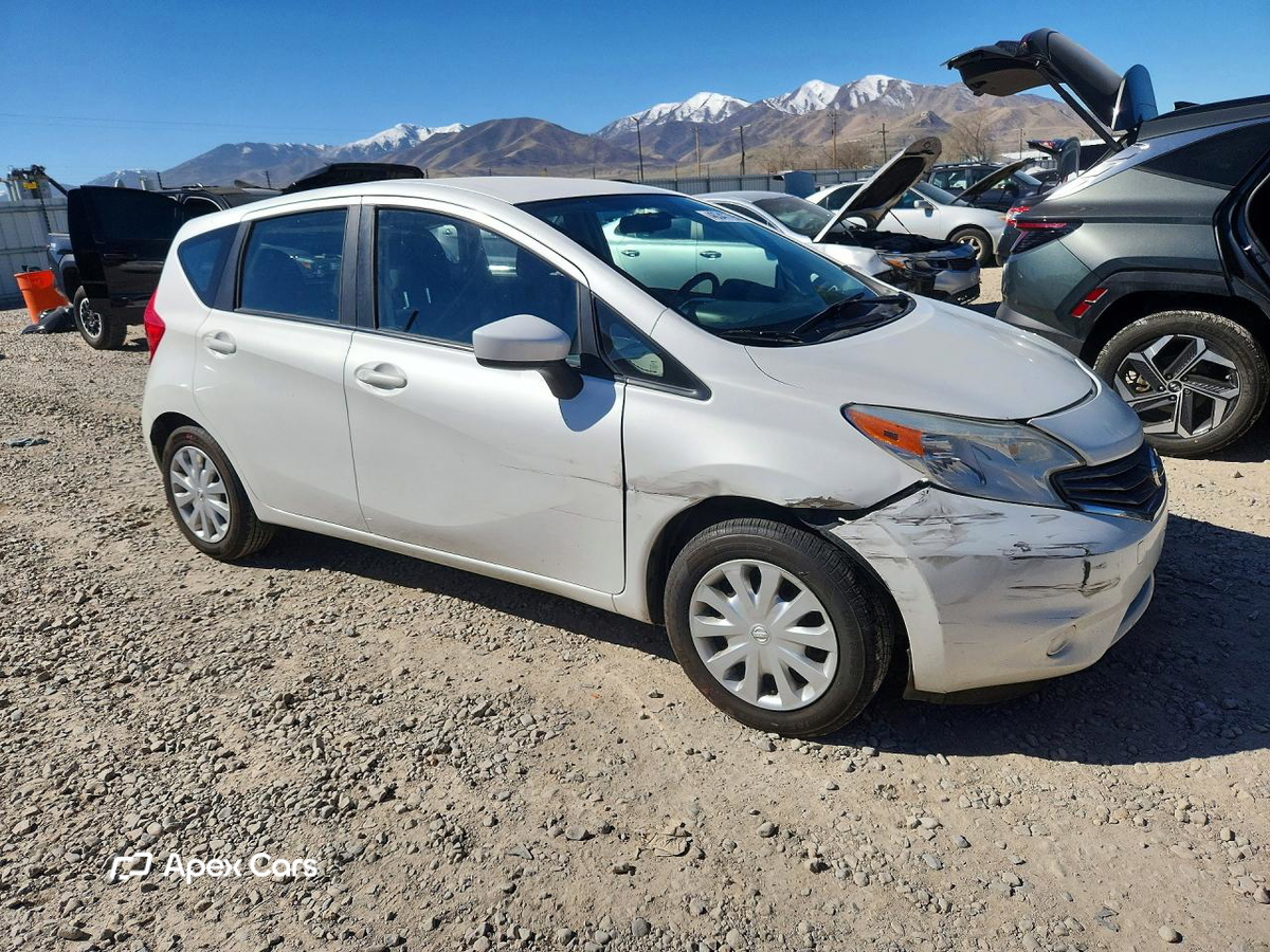 Nissan Versa 2016