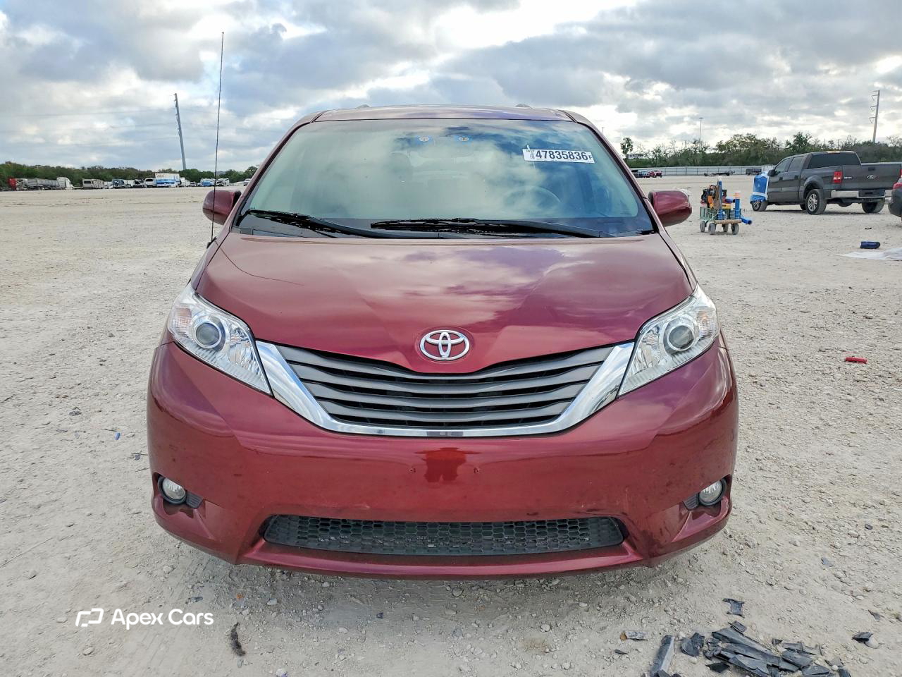 Toyota Sienna 2011