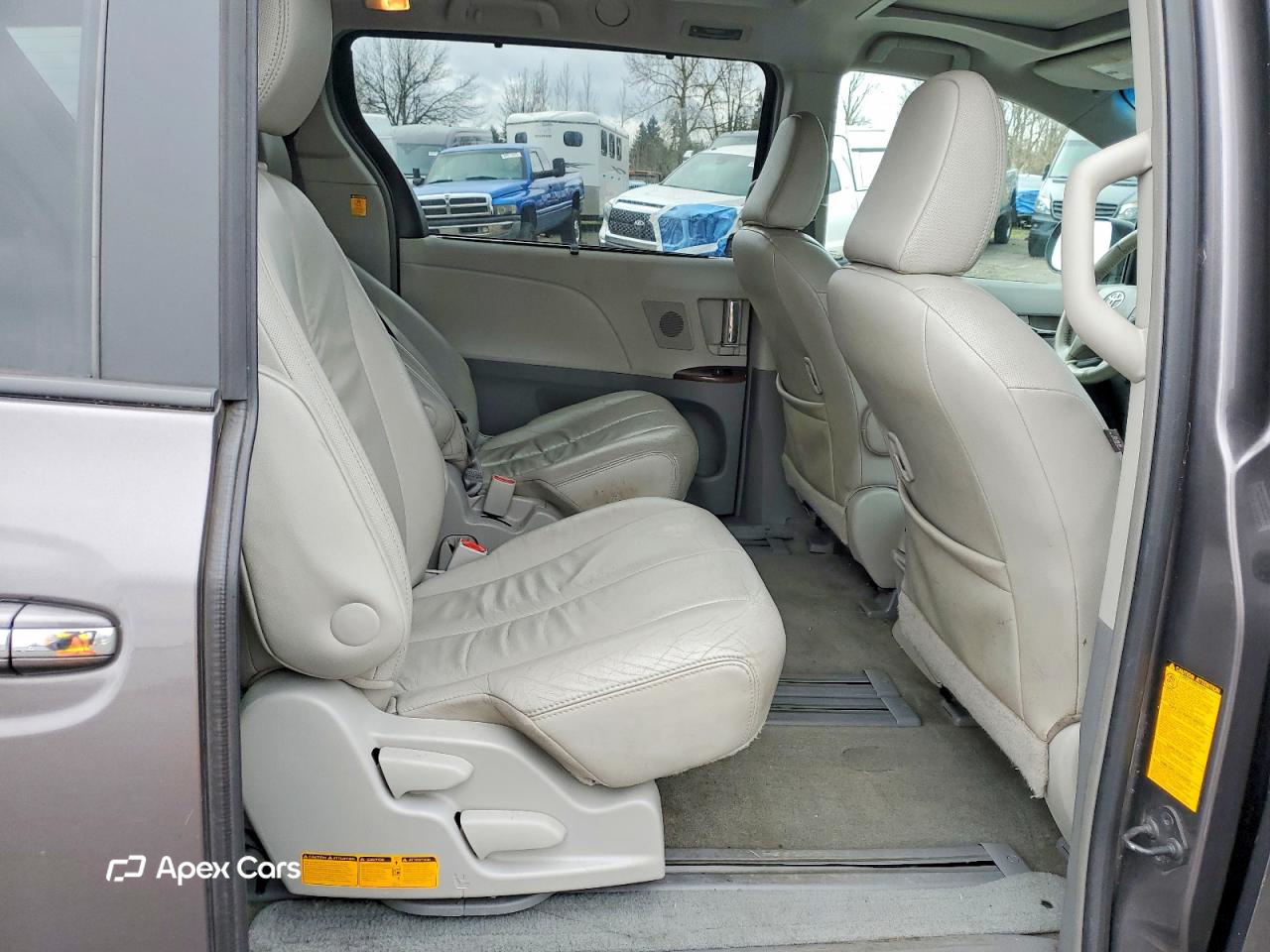 Toyota Sienna 2012