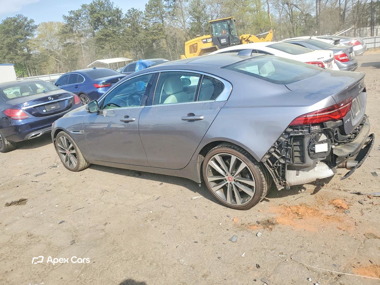 Jaguar XE 2020