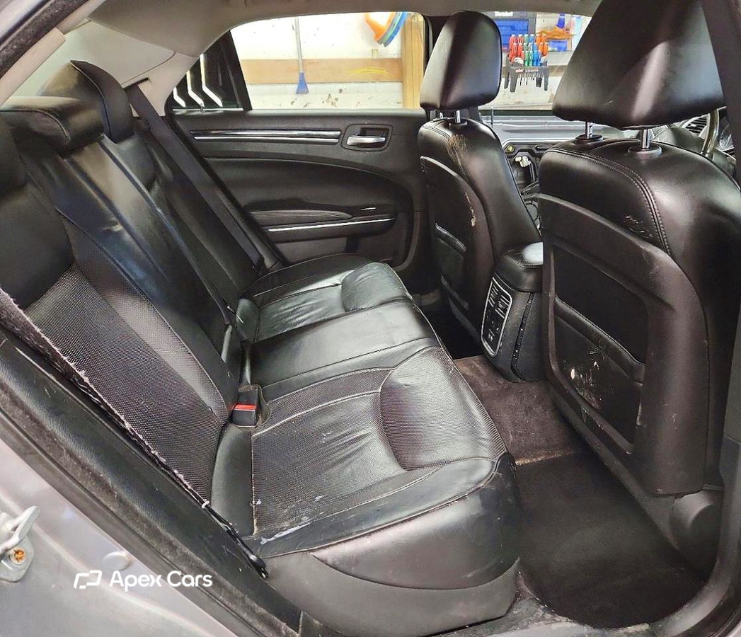 Chrysler 300 2016