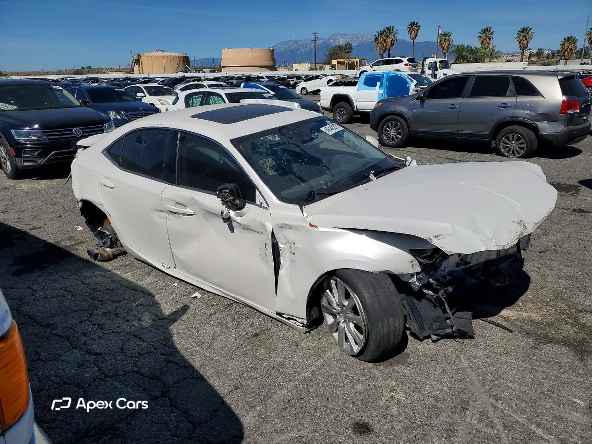 Lexus IS 2018