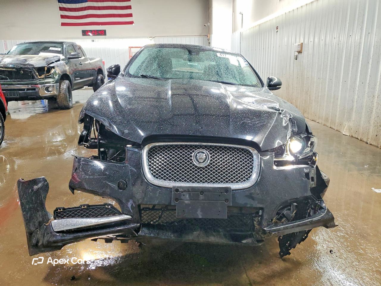 Jaguar XF 2012