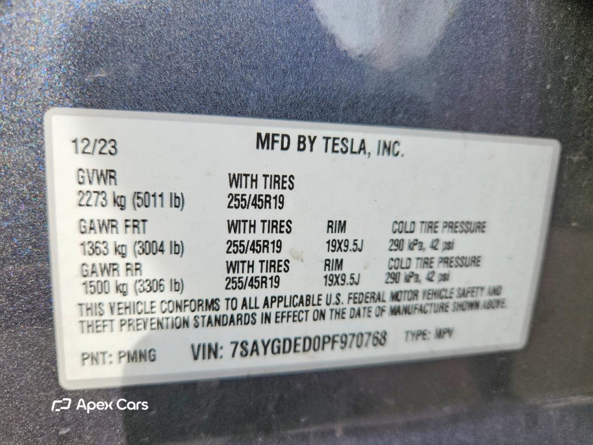 Tesla Model Y 2023