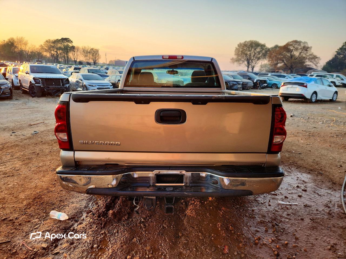 Chevrolet Silverado 2003