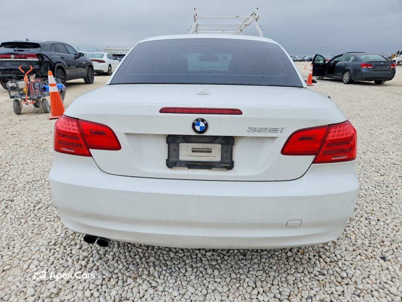 BMW Series 3 2011