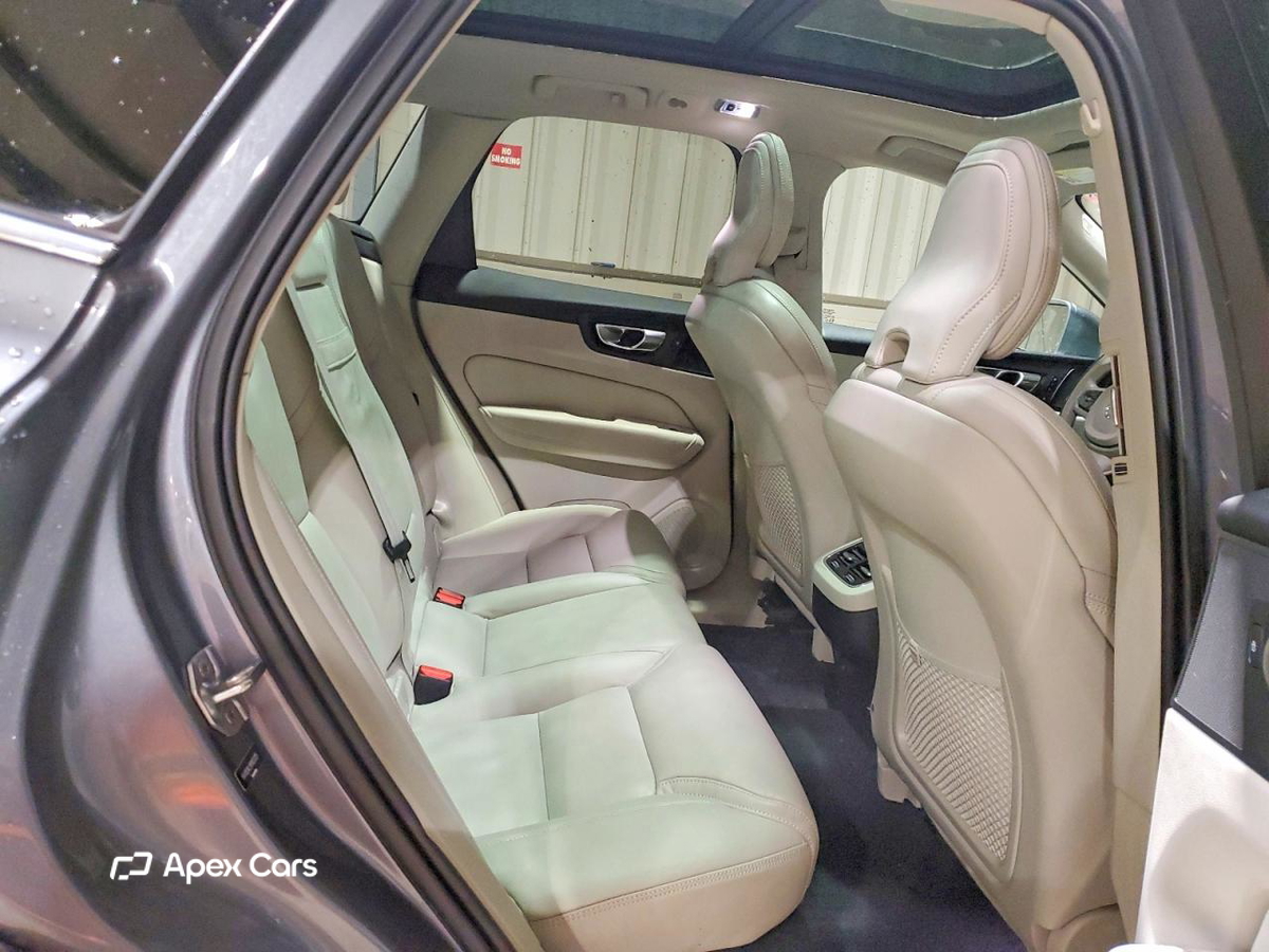 Volvo XC60 2021