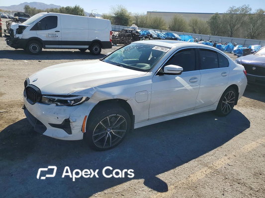 BMW Series 3 2021 - Image 1 of 13