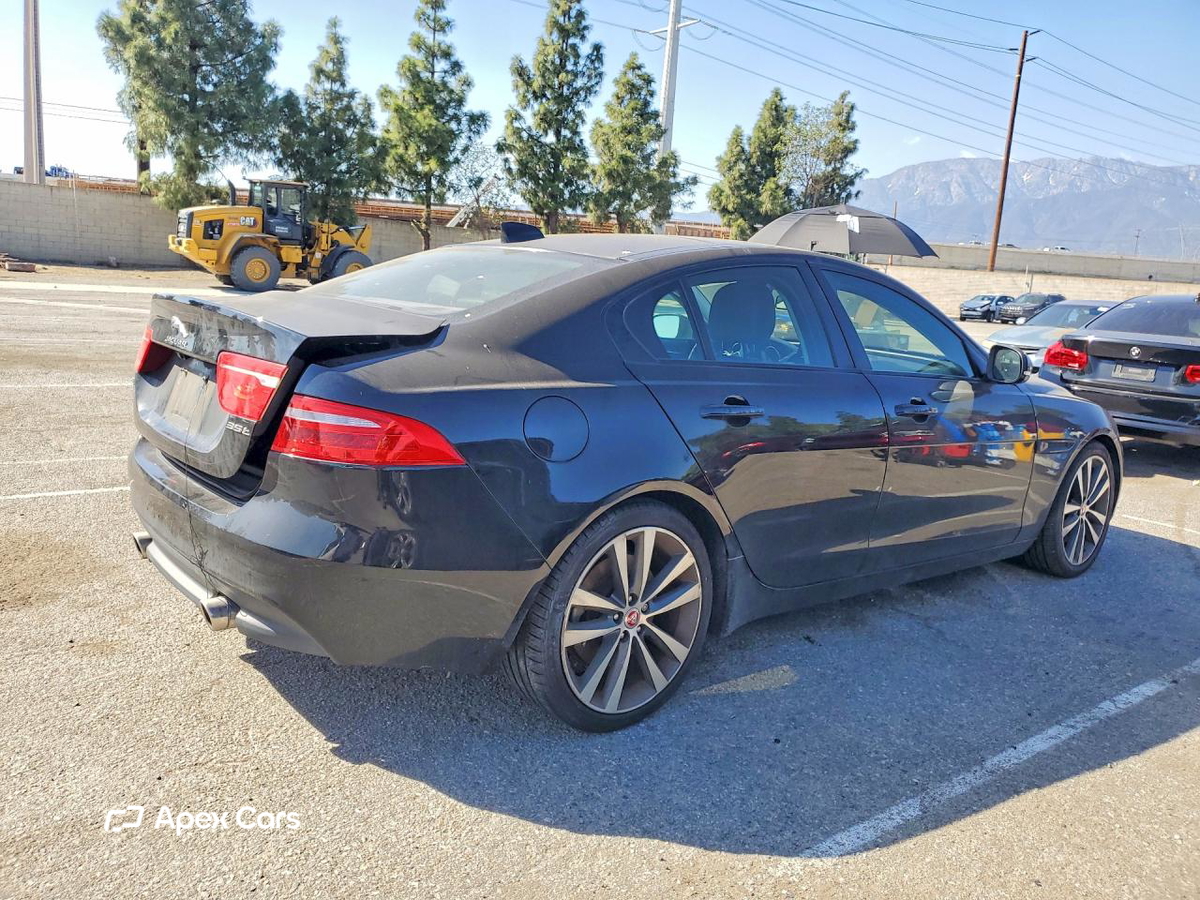 Jaguar XE 2018
