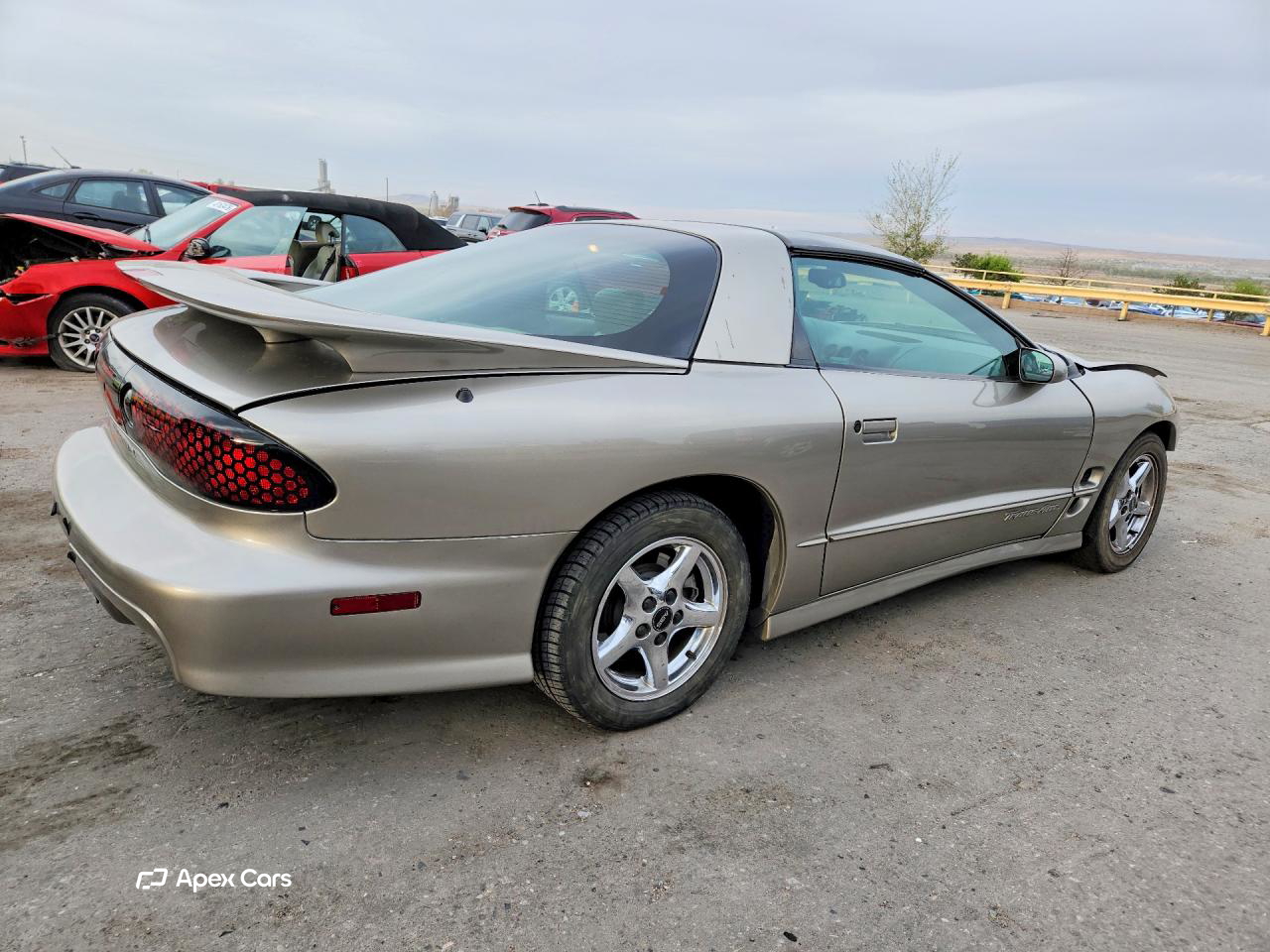 Pontiac Firebird 2000