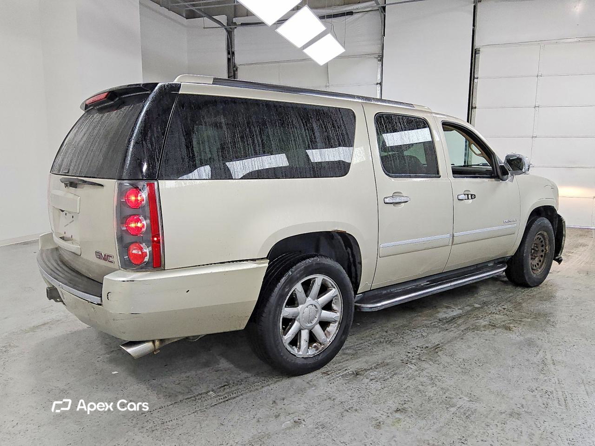 GMC Yukon 2013