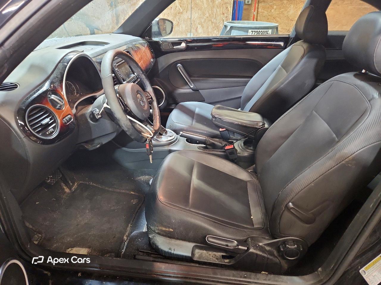 Volkswagen Beetle 2013