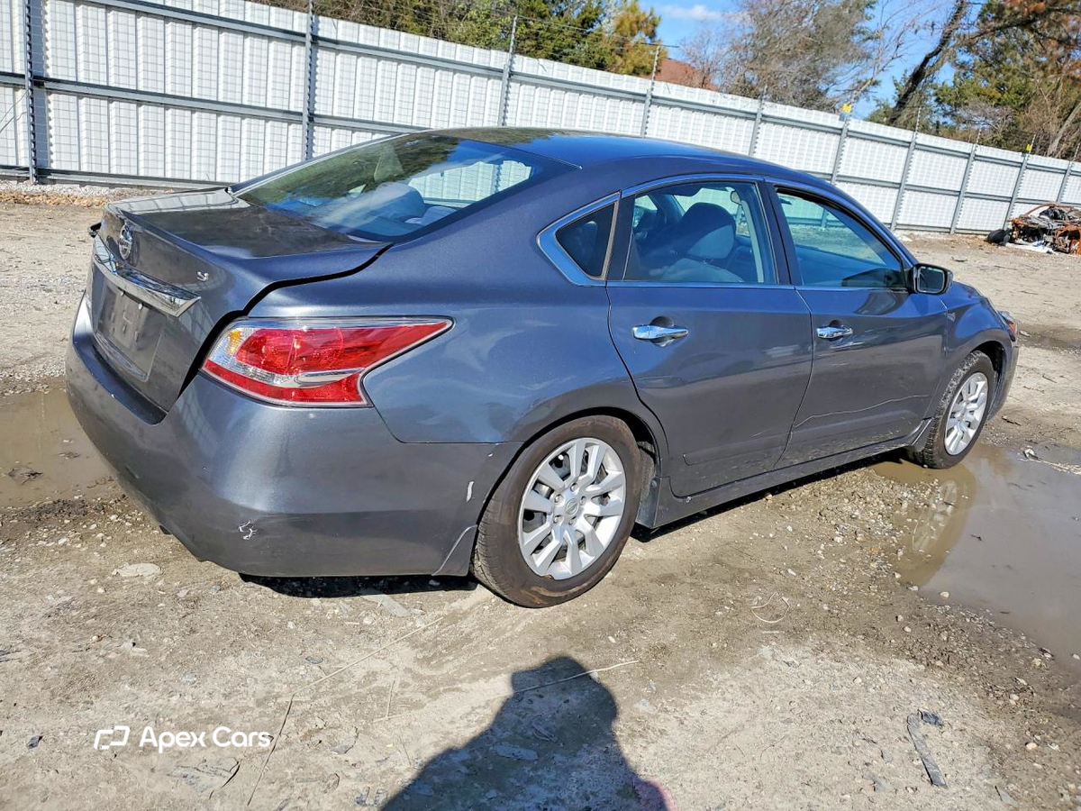 Nissan Altima 2015