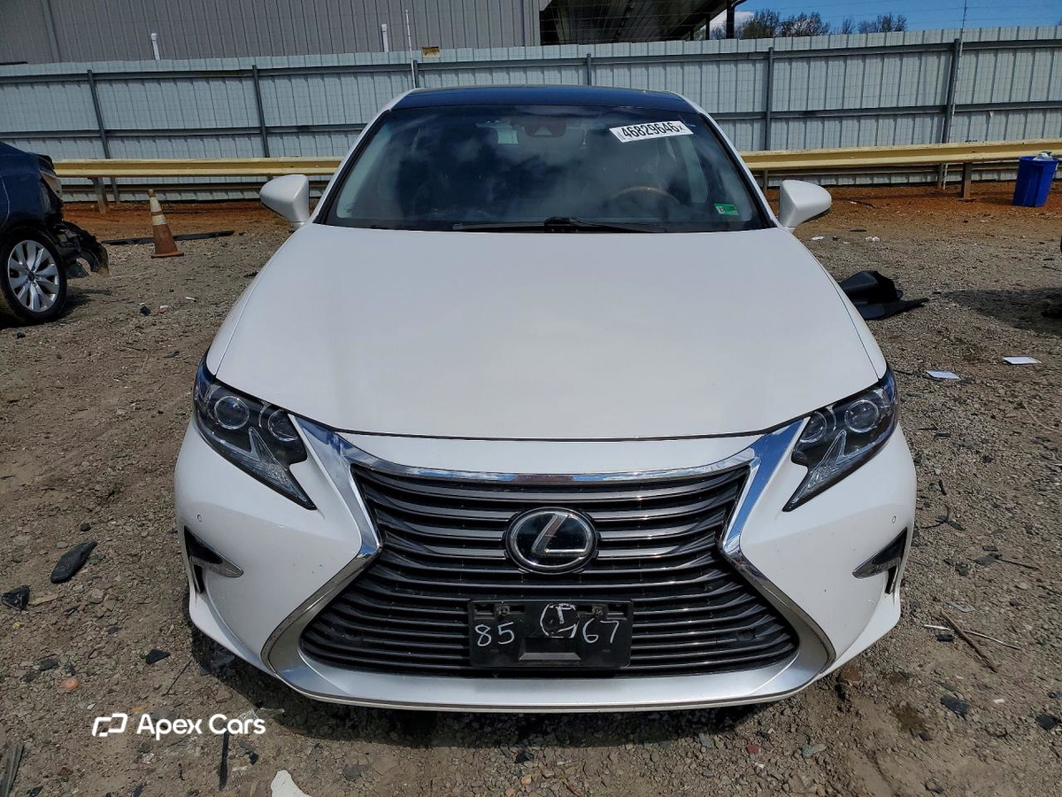 Lexus ES 2016