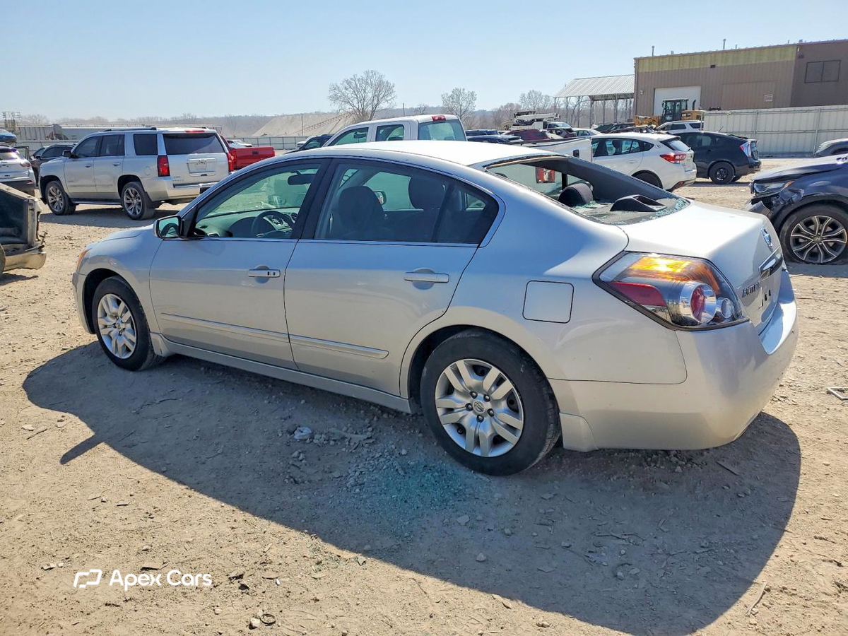 Nissan Altima 2012