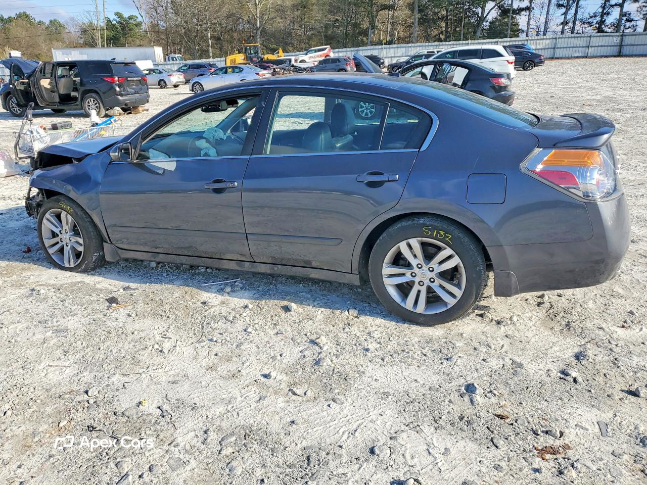 Nissan Altima 2011