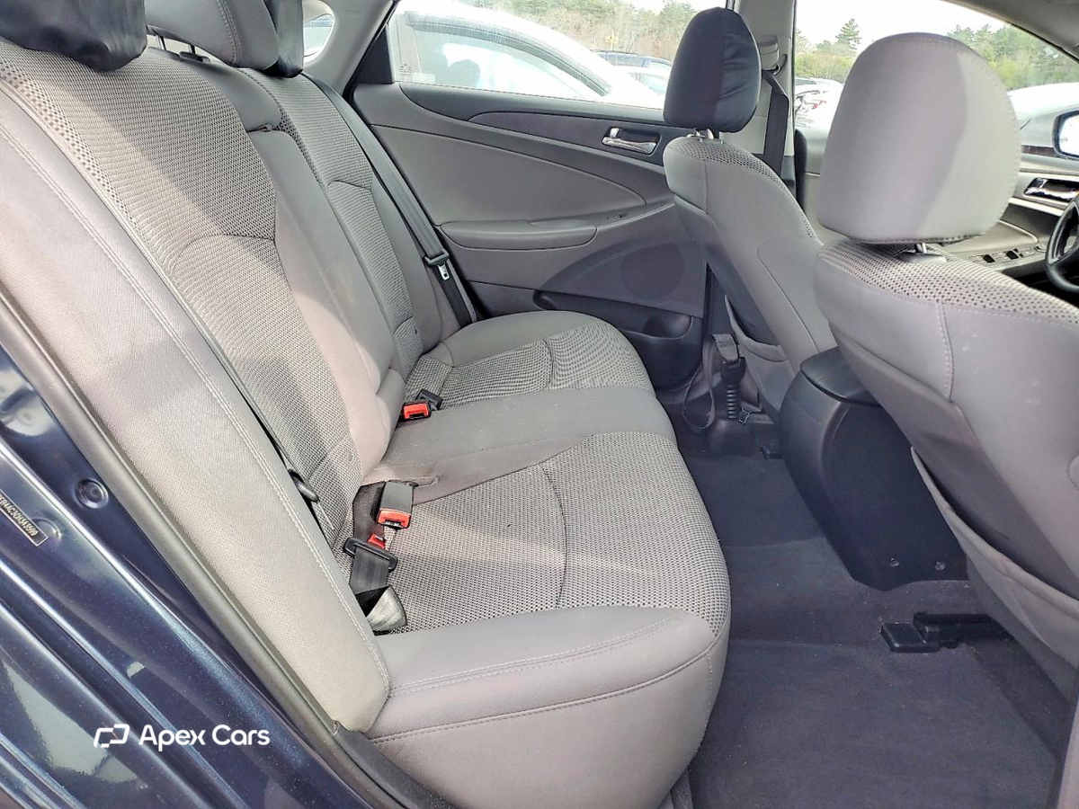Hyundai Sonata 2012