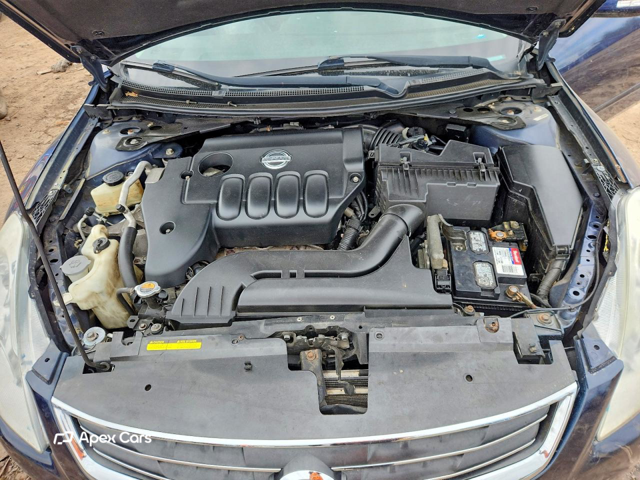 Nissan Altima 2011