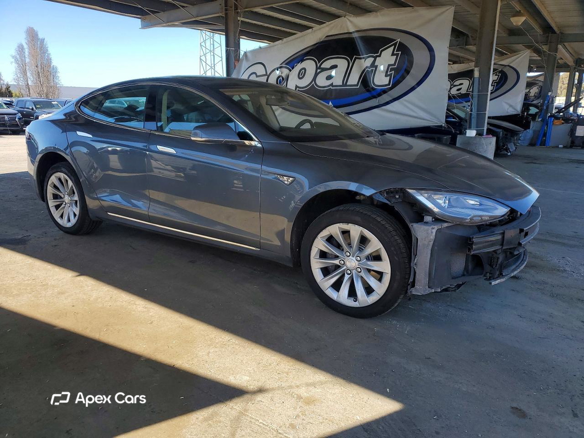 Tesla Model S 2013