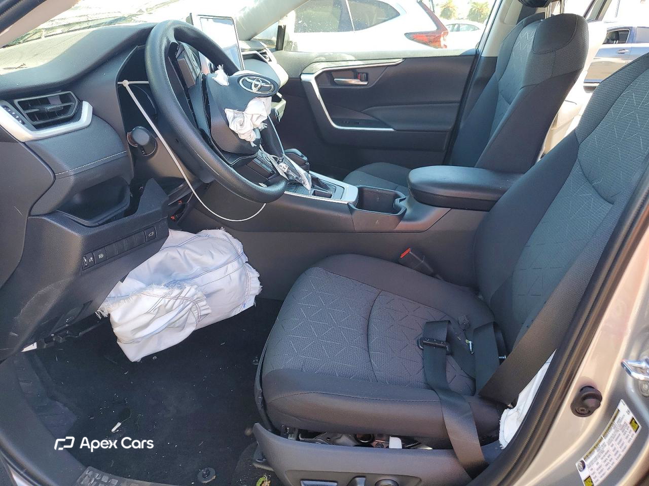 Toyota RAV 4 2025
