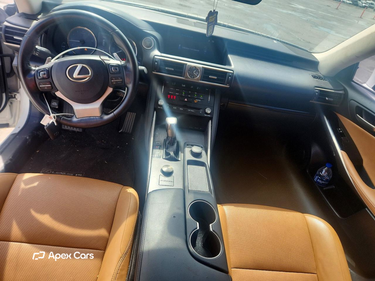 Lexus IS 2017
