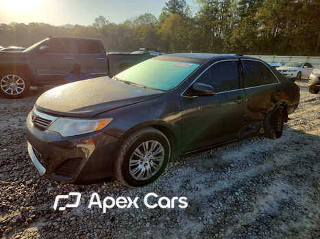 Toyota Camry 2012 - Image 1 of 14