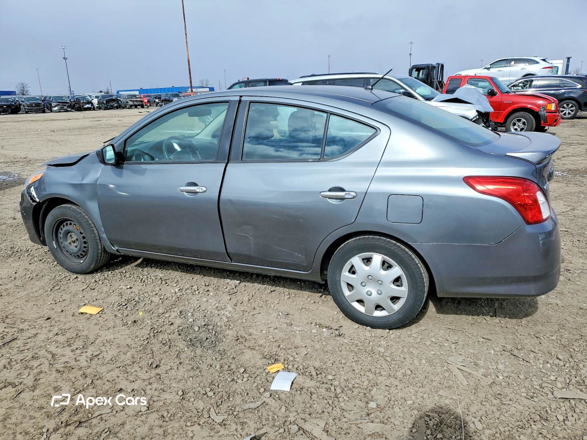 Nissan Versa 2018