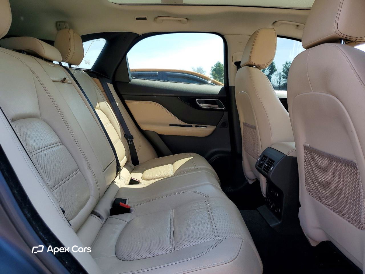 Jaguar F-Pace 2018